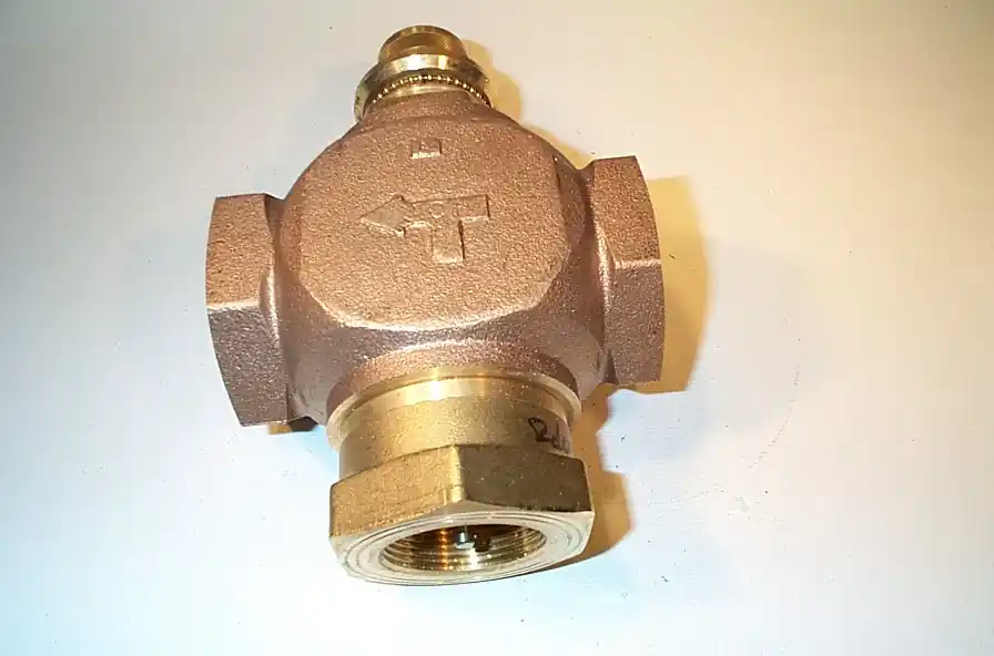 Weekend Sale Johnson Controls VG7842RT+823E00 Series VG7000 Globe Valve Brass Trim Pneumatic Actuator